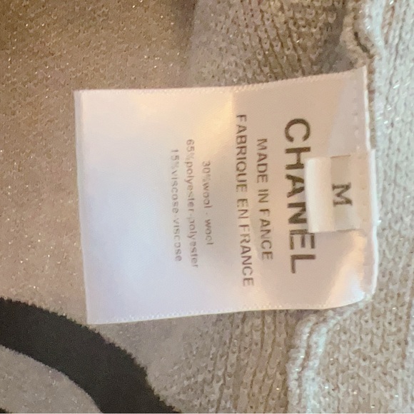 Chanel Zipped Up Sweater. - Picture 4 of 10